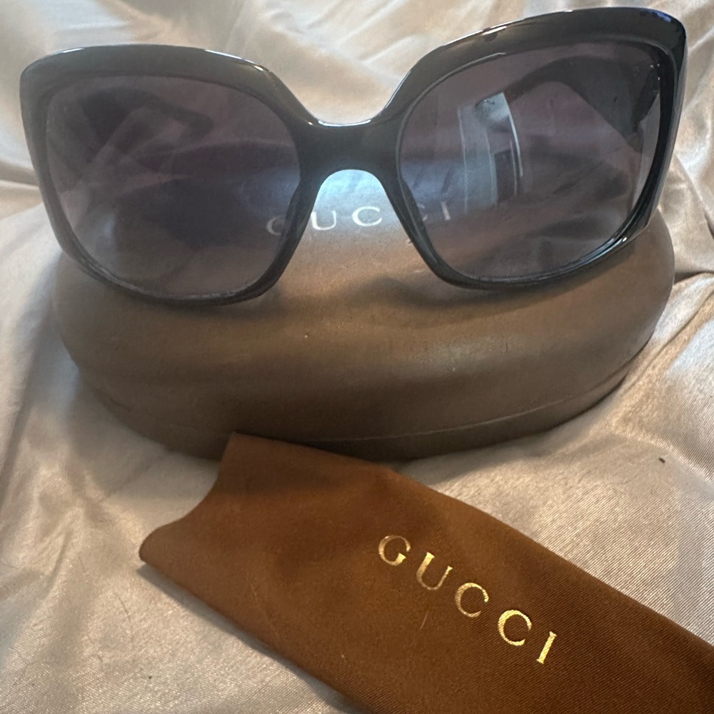 Gucci sunglasses